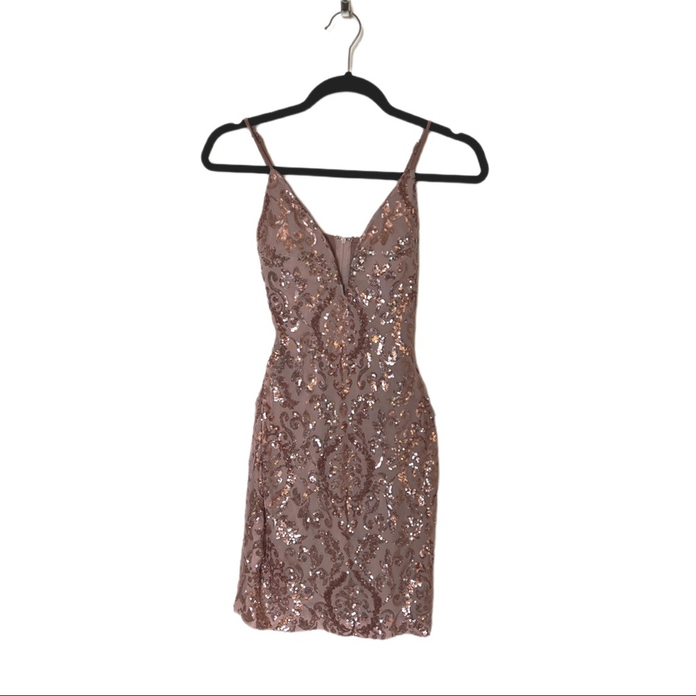 Windsor Elegant Strappy Sequin Mini Dress. Size Small